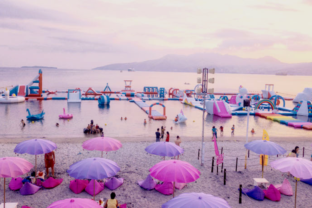 dao-phao-inflatable-island-5-trai-nghiem-phai-lam-khi-du-lich-Subic-10