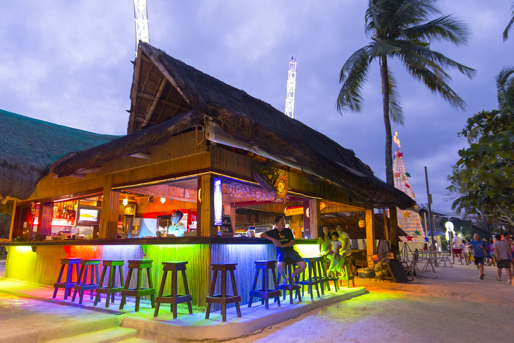Những Beach Club cho đêm vui bất tận khi du lịch Boracay