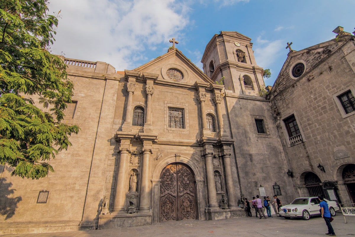 dạo chơi 1 ngày thành cổ Intramuros - nhà thờ san agustin