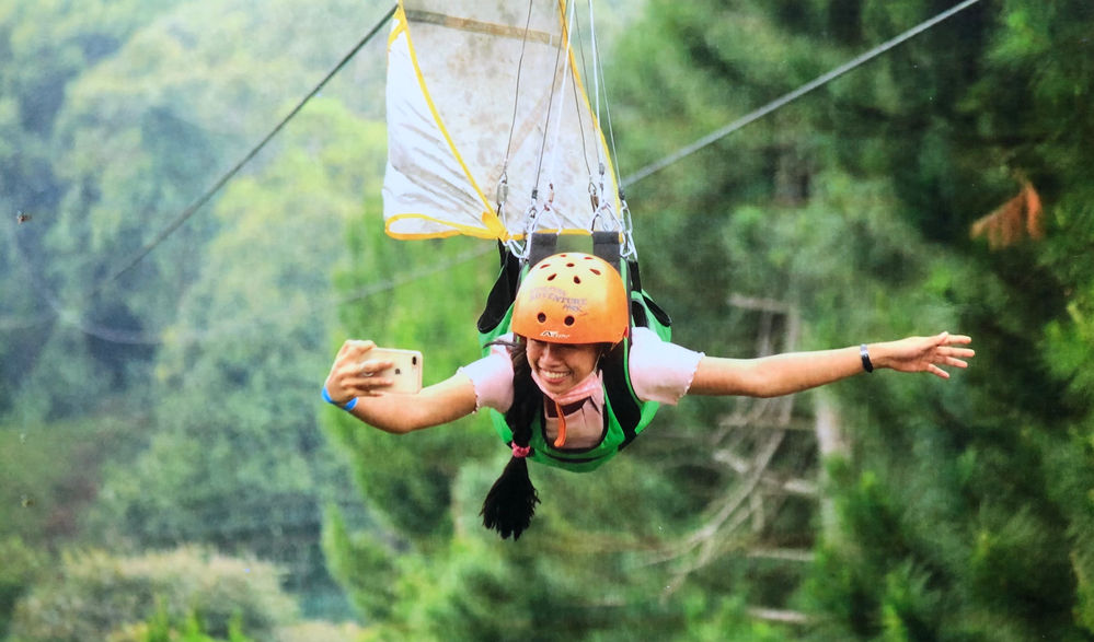 Chơi Zipline khi du lịch Manila tự túc 2023